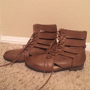Brown ankle boots!